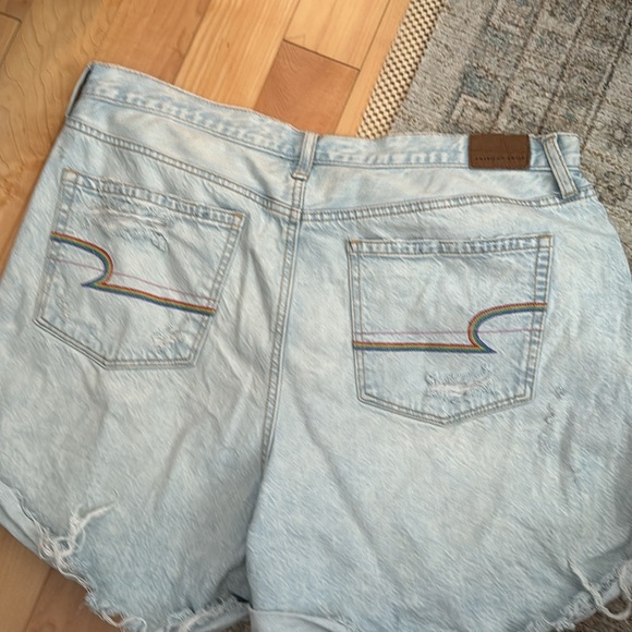 American Eagle Mom shorts - Picture 3 of 3